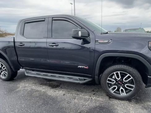 Used 2024 GMC Sierra 1500 AT4 w/ Technology Package image 7