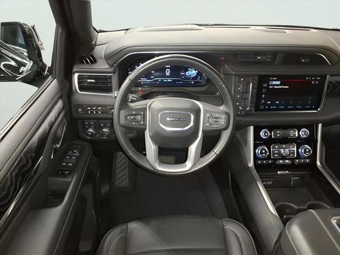 Certified 2023 GMC Yukon Denali image 8