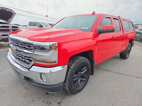 Used 2017 Chevrolet Silverado 1500 LT w/ All Star Edition AWD/4WD image 2