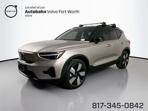 Used 2023 Volvo XC40 Recharge Ultimate image 1