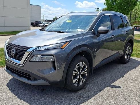 Used 2023 Nissan Rogue SV w/ SV Premium B Package AWD/4WD image 3