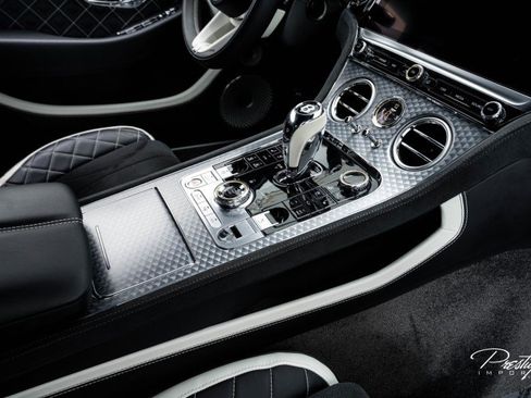 Used 2024 Bentley Continental GT Speed image 41