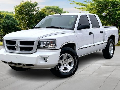 Used 2011 Dodge Dakota Big Horn image 1