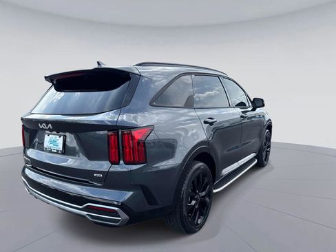 Used 2023 Kia Sorento SX AWD/4WD image 4