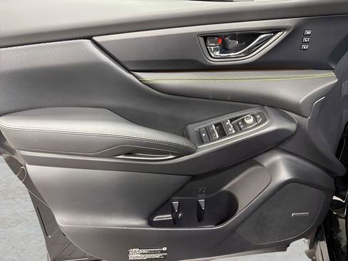 Certified 2025 Subaru Ascent Bronze Edition w/ Onyx Package image 9