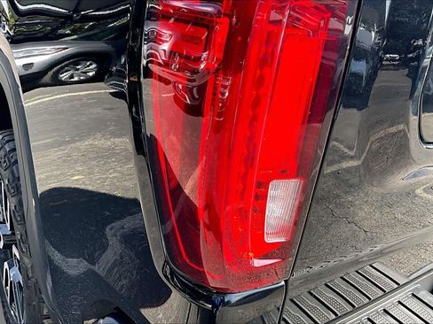 Used 2021 GMC Sierra 1500 AT4 w/ AT4 Preferred Package AWD/4WD image 29