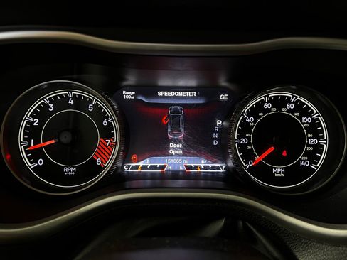 Used 2014 Jeep Cherokee Trailhawk w/ Technology Group AWD/4WD image 10