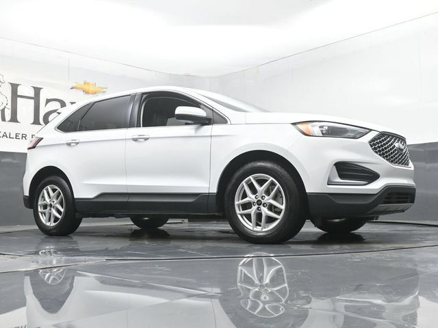 Used 2024 Ford Edge SEL AWD/4WD image 2