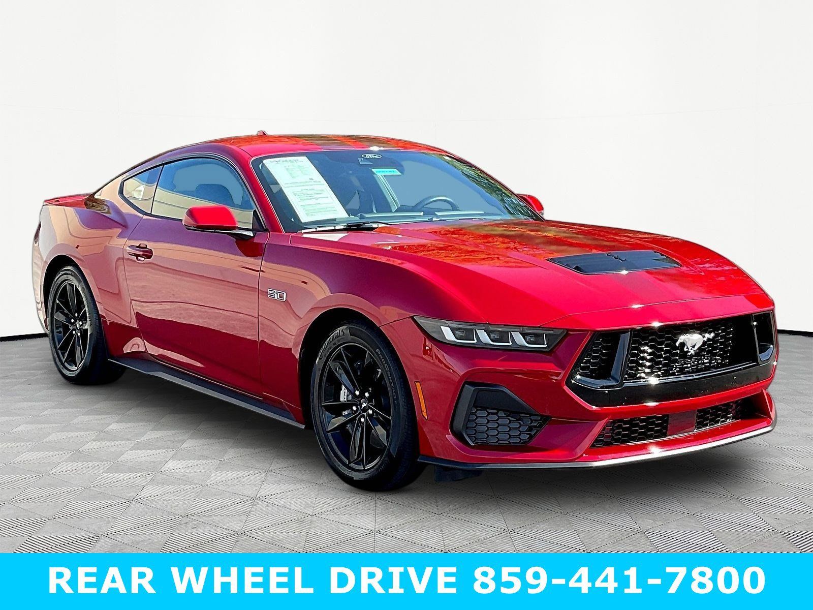 Used 2024 Ford Mustang GT RWD image 3