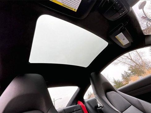 Used 2017 Porsche 911 Carrera 4 image 29