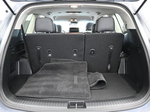 Used 2024 Kia Telluride LX FWD image 36