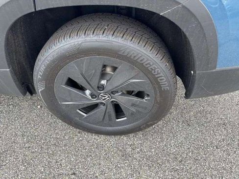 New 2025 Volkswagen Taos S image 9