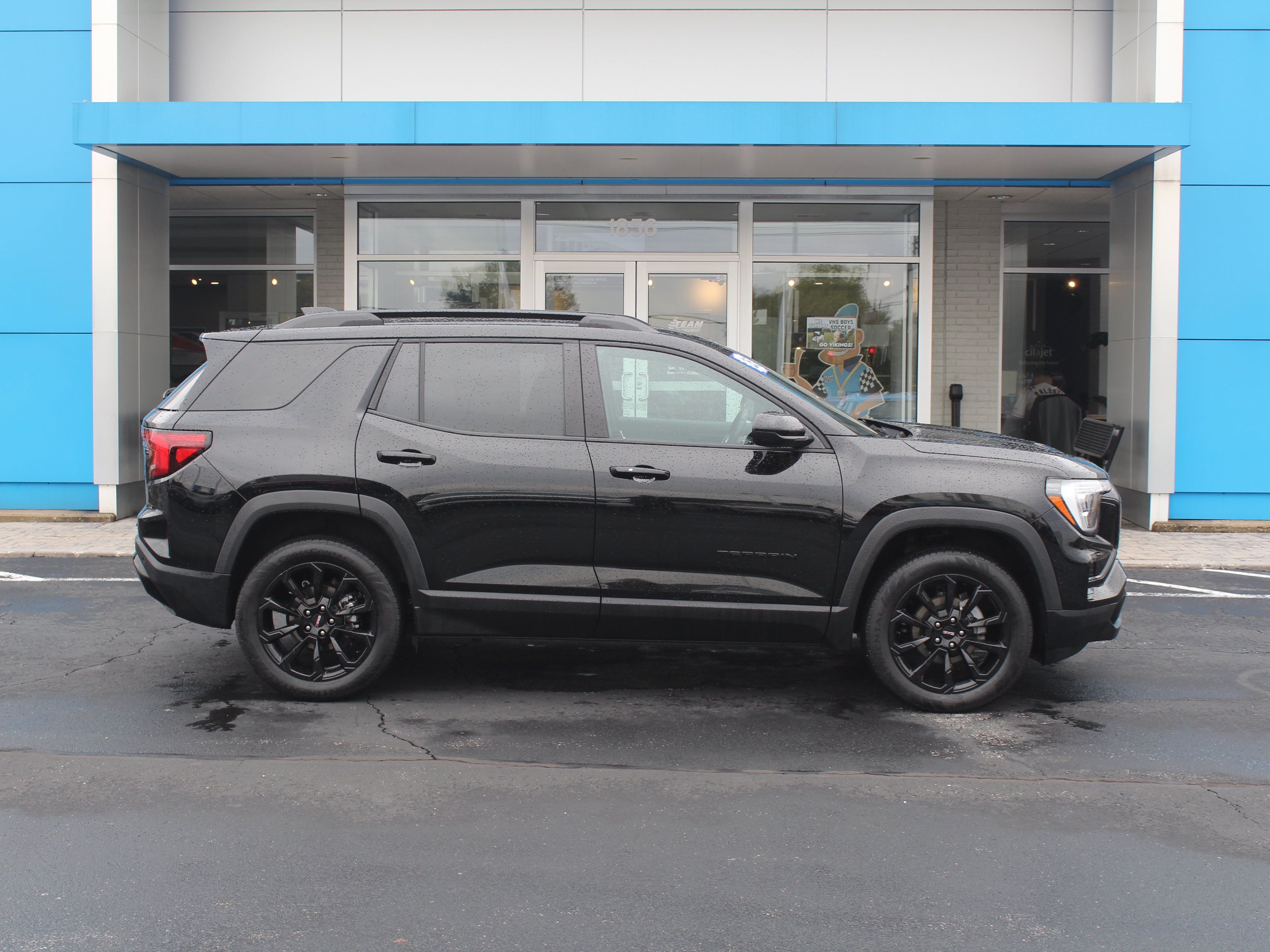 Used 2026 GMC Terrain Elevation w/ Elevation Premium Package AWD/4WD image 5