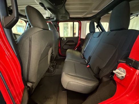New 2026 Jeep Wrangler Unlimited Sahara AWD/4WD image 14