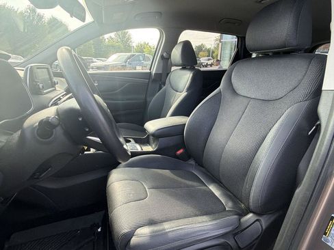 Used 2019 Hyundai Santa Fe SE AWD/4WD image 10
