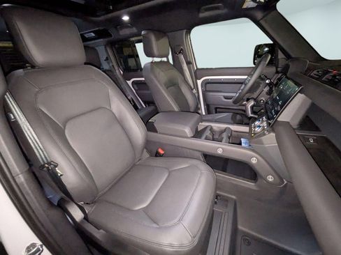 New 2026 Land Rover Defender 110 X-Dynamic SE AWD/4WD image 30