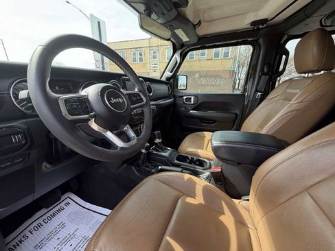 Used 2023 Jeep Wrangler Unlimited Rubicon 4xe image 13