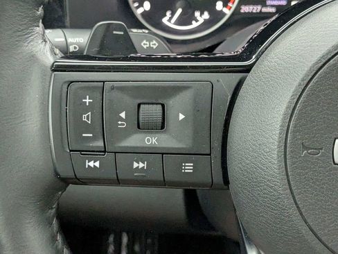 Used 2024 Nissan Pathfinder SL w/ Cargo Package FWD image 28