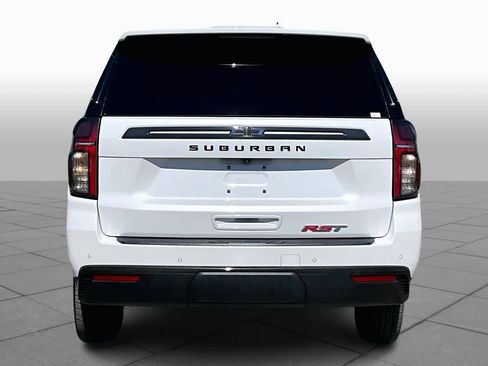 Used 2021 Chevrolet Suburban RST w/ Luxury Package image 5