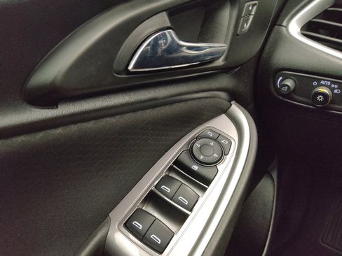 Used 2020 Chevrolet Malibu LS FWD image 27