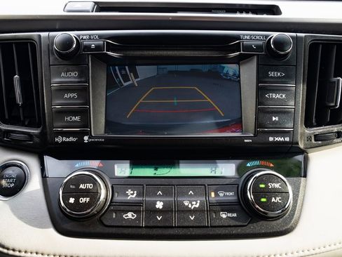 Used 2018 Toyota RAV4 XLE image 15