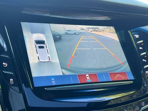 Used 2019 Cadillac Escalade Premium Luxury AWD/4WD image 21