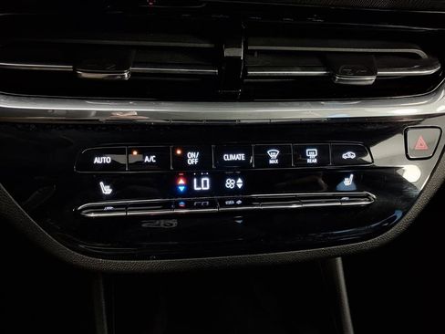 Used 2024 Buick Envista Avenir image 12