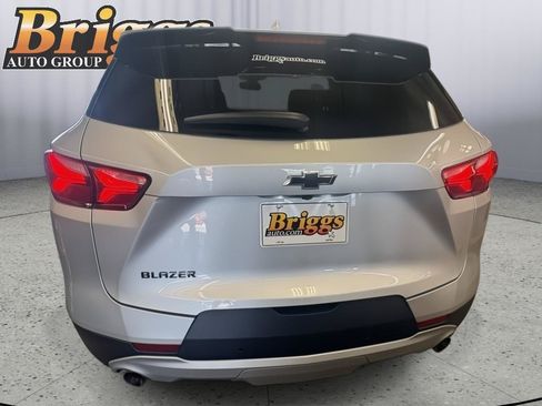 Used 2021 Chevrolet Blazer LT FWD image 4