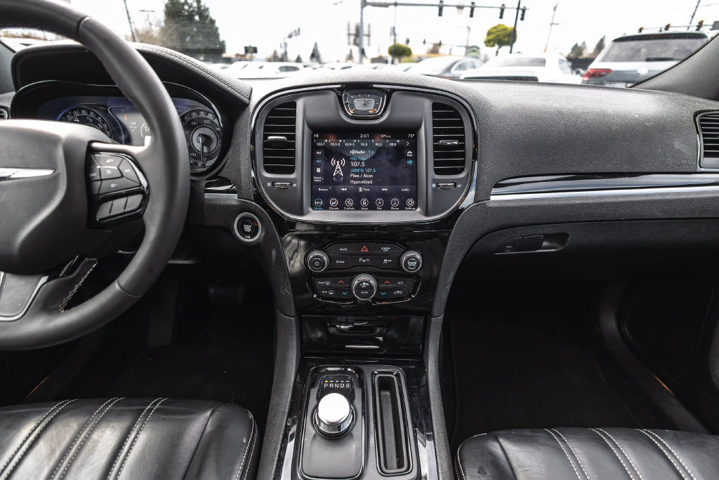 Used 2023 Chrysler 300 S RWD image 26