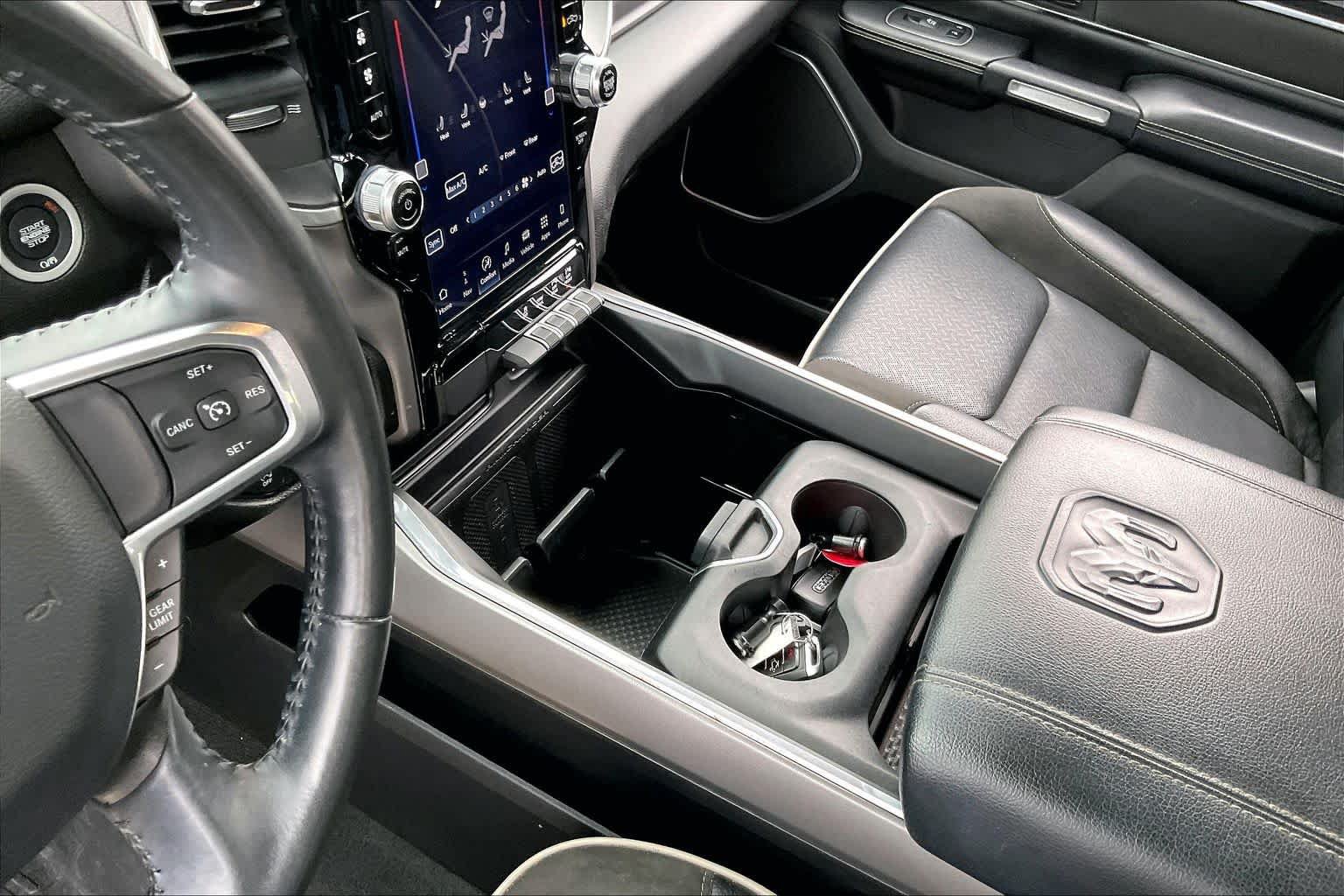 Used 2023 RAM 1500 Laramie AWD/4WD image 16