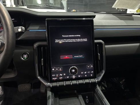 Certified 2024 GMC Acadia AT4 w/ Luxury Package image 21