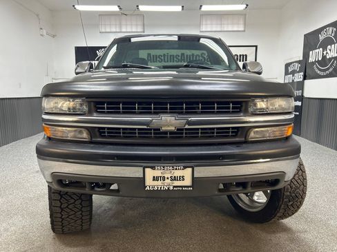 Used 1999 Chevrolet Silverado 1500 LS w/ Off-Road Chassis Pkg AWD/4WD image 2
