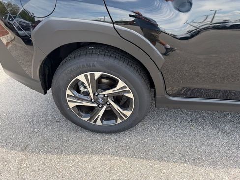 Used 2025 Subaru Crosstrek 2.0i Premium AWD/4WD image 5