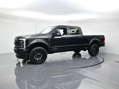 New 2025 Ford F250 XLT w/ Black Appearance Package image 6