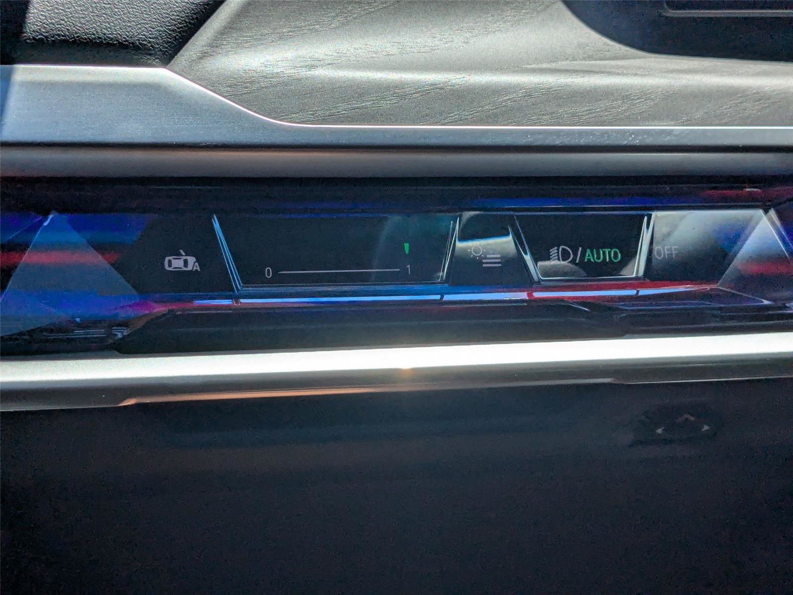 Used 2024 BMW i7 eDrive50 w/ Executive Package RWD image 20