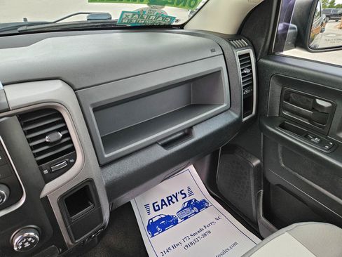Used 2016 RAM 1500 Express AWD/4WD image 19