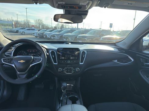 Used 2023 Chevrolet Malibu LT w/ Sport Edition image 26