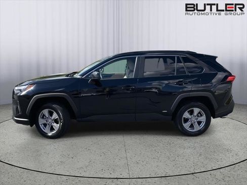 Certified 2023 Toyota RAV4 LE AWD/4WD image 2