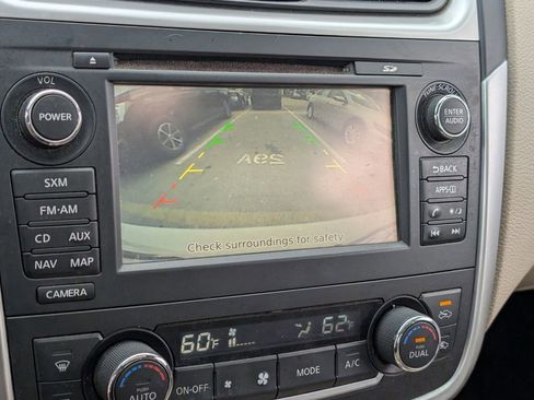 Used 2017 Nissan Altima 2.5 SL w/ Technology Package image 22