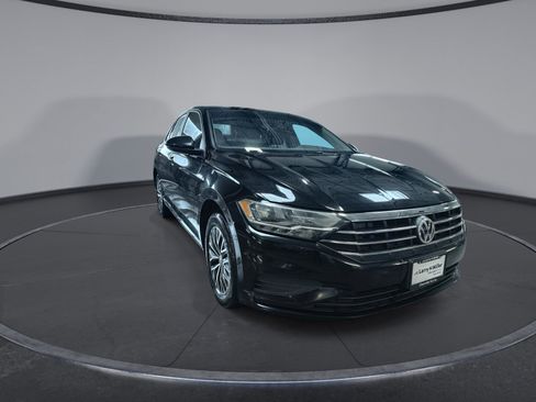 Used 2021 Volkswagen Jetta SE image 16