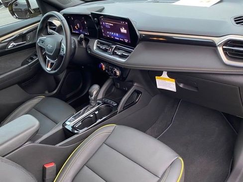 Certified 2025 Chevrolet TrailBlazer ACTIV w/ Driver Confidence Package image 17