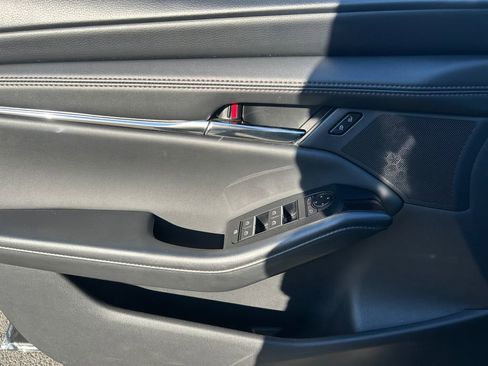 Used 2025 MAZDA MAZDA3 s image 22