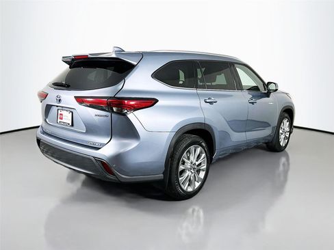 Used 2021 Toyota Highlander Limited AWD/4WD image 13