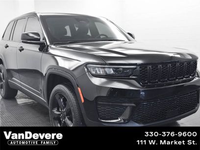 Used 2023 Jeep Grand Cherokee Altitude