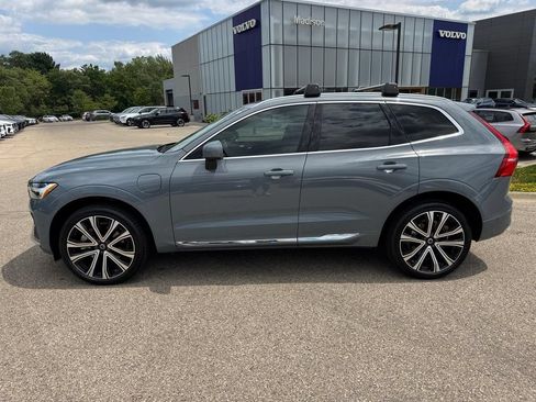 Certified 2023 Volvo XC60 T8 Ultimate w/ Climate Package AWD/4WD image 2