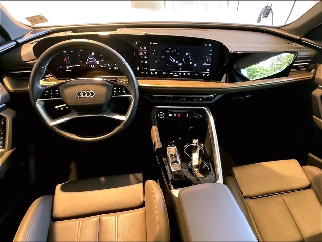 Certified 2025 Audi Q5 Premium w/ Premium Plus AWD/4WD image 13