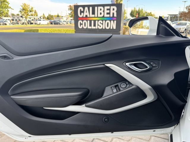 Used 2017 Chevrolet Camaro LT RWD image 14
