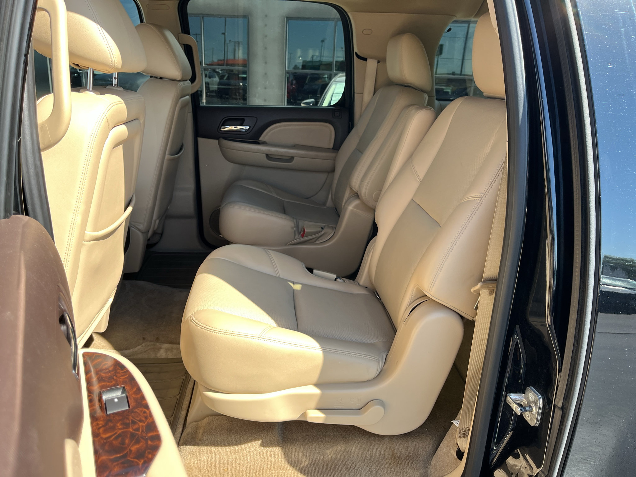 Used 2013 GMC Yukon XL Denali AWD/4WD image 28