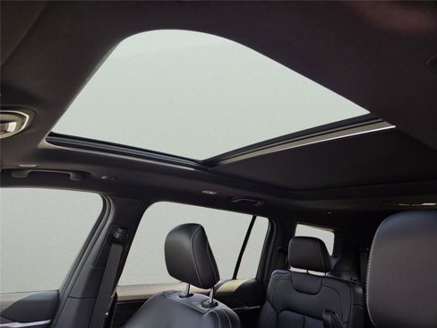 New 2026 Jeep Grand Cherokee L Limited image 15