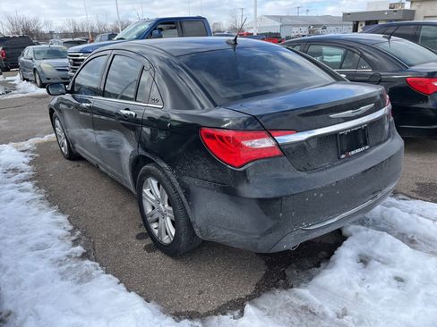Used 2012 Chrysler 200 Touring image 8